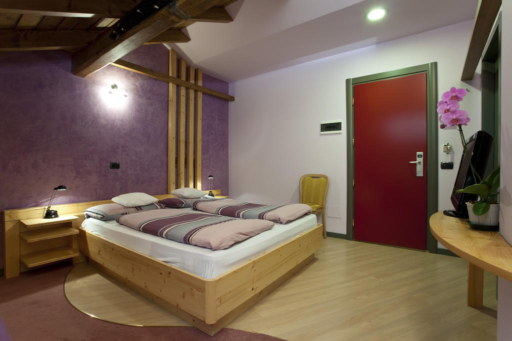 Hotel Marzia Livigno Exteriör bild