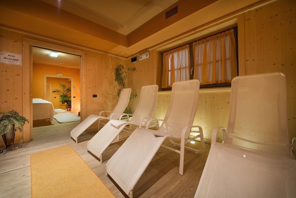 Hotel Marzia Livigno Exteriör bild