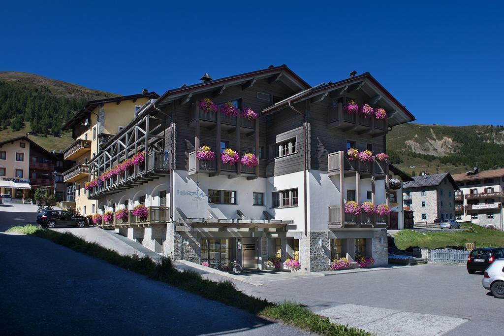 Hotel Marzia Livigno Exteriör bild