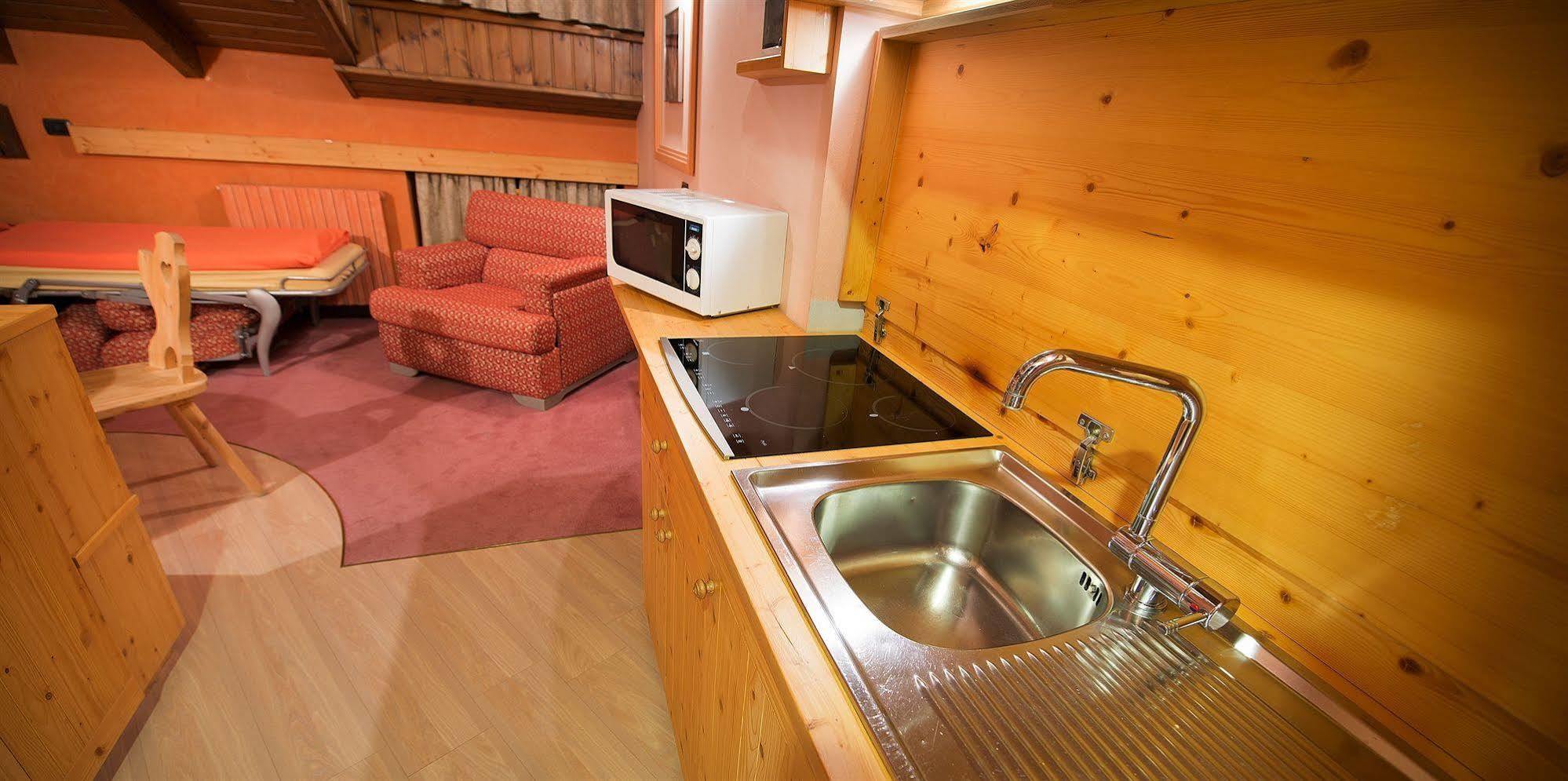 Hotel Marzia Livigno Exteriör bild