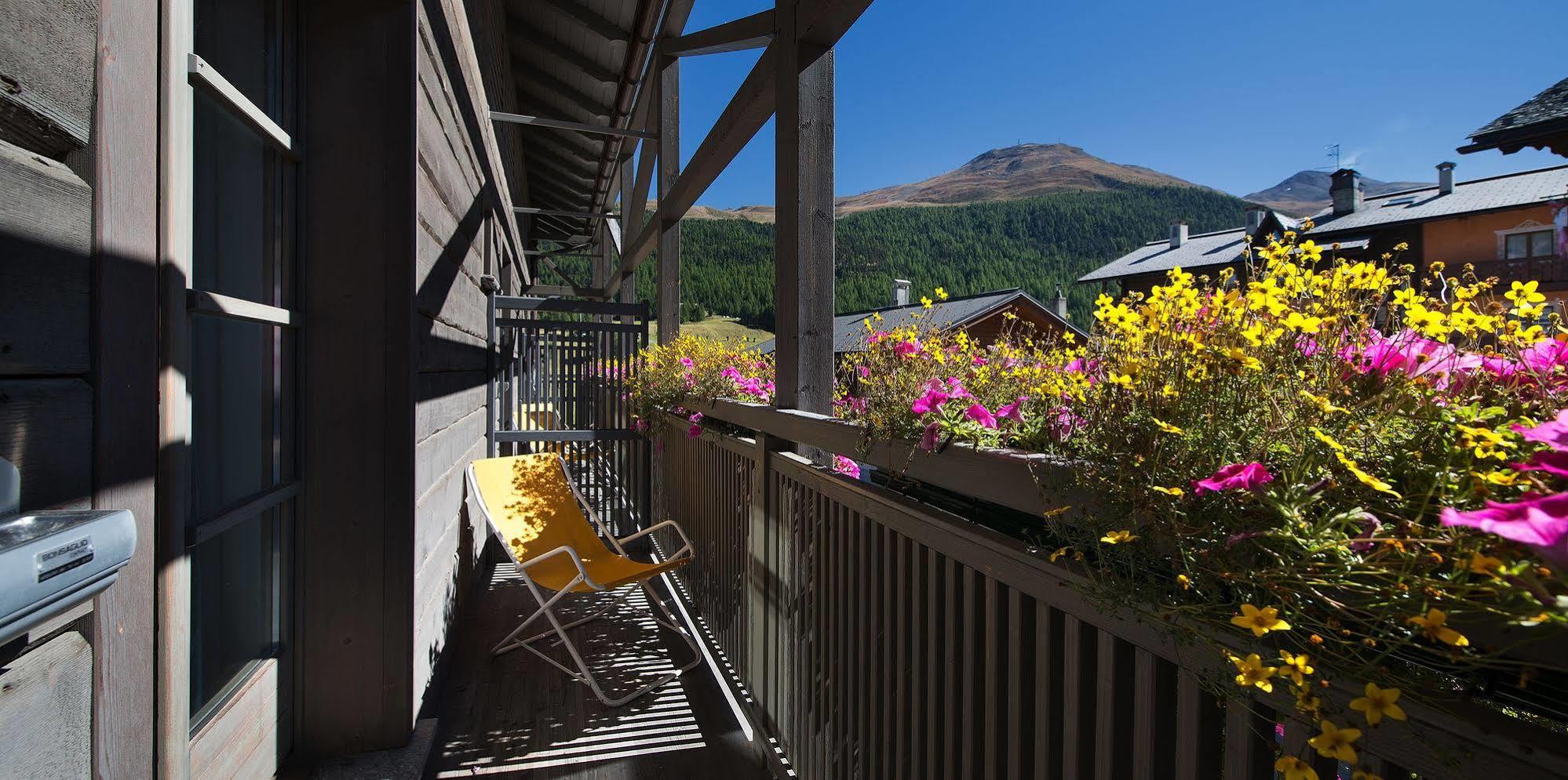 Hotel Marzia Livigno Exteriör bild